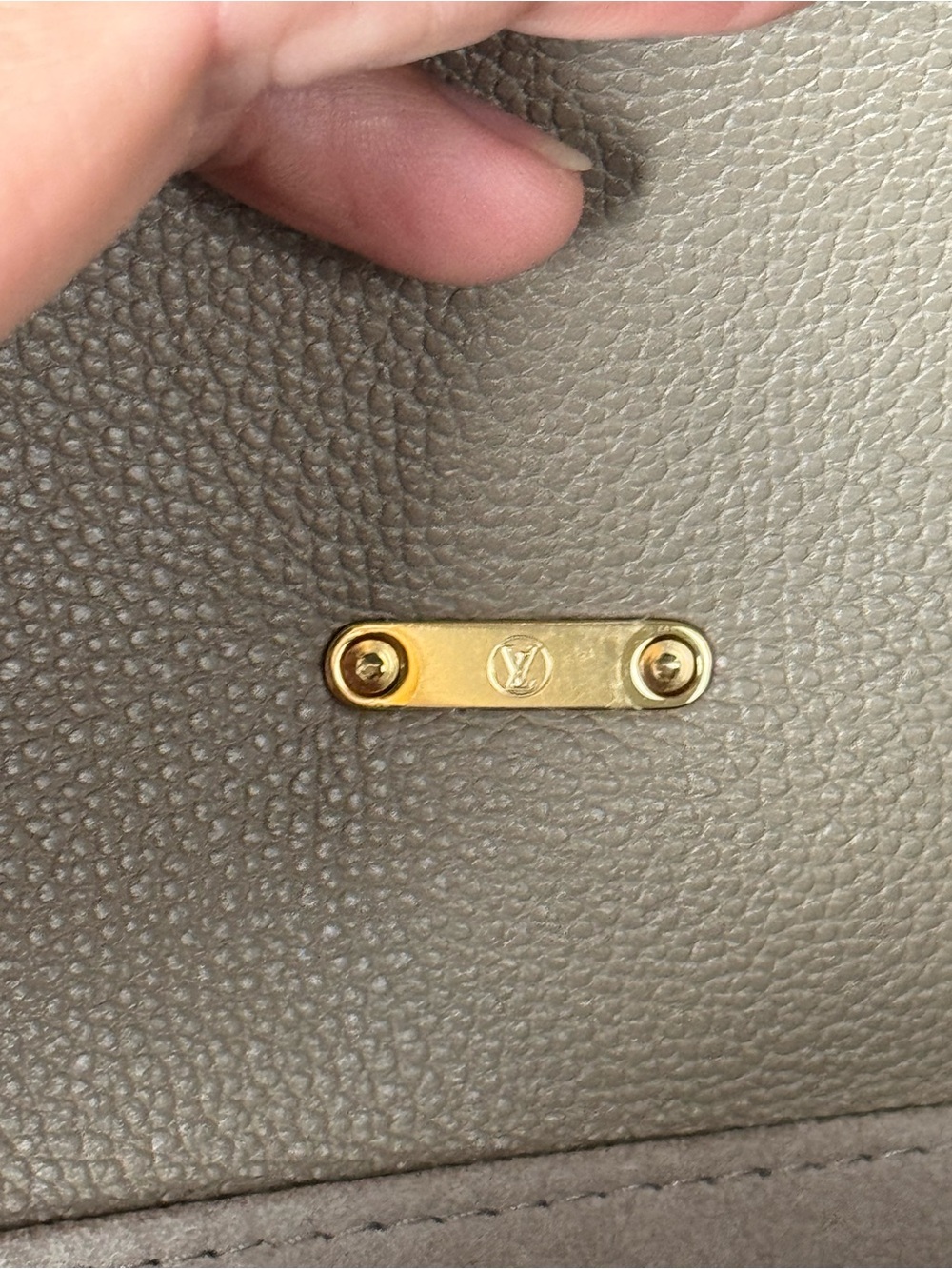 Louis Vuitton Madeline MM bicolor monogram with Gold Hardware - Picture 10 of 14